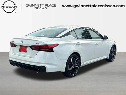 2025 Nissan Altima SR FWD