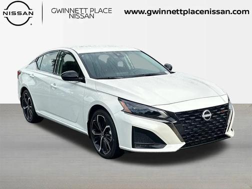 2025 Nissan Altima SR FWD