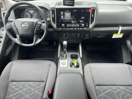 Super Black 2026 Nissan Frontier SV