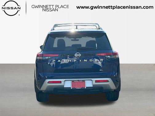 2025 Nissan Pathfinder SL FWD