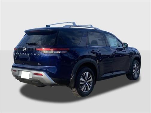 2025 Nissan Pathfinder SL FWD