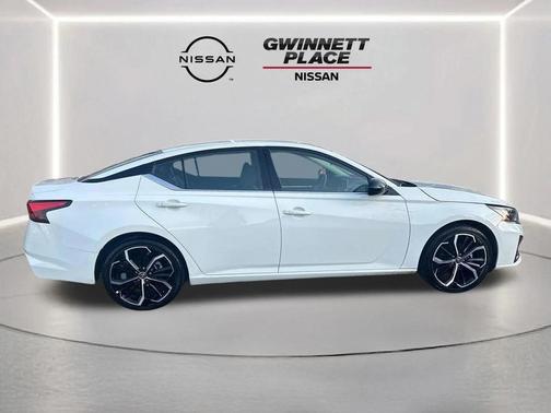 2024 Nissan Altima SR FWD