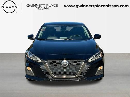 2022 Nissan Altima SR FWD