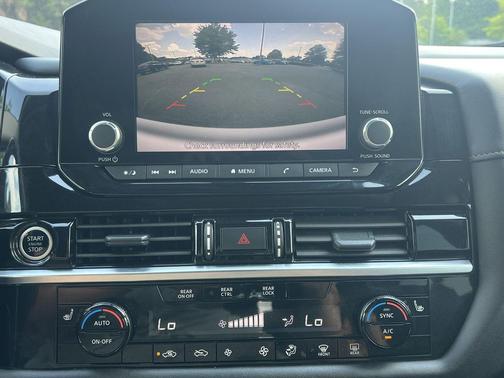 Super Black 2024 Nissan Pathfinder SV FWD