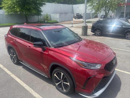 2022 Toyota Highlander XSE
