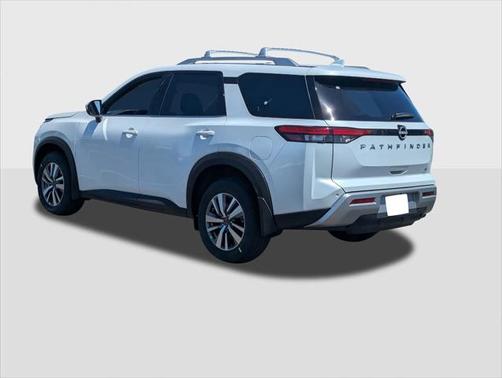 2025 Nissan Pathfinder SL FWD