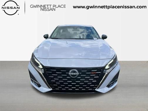 2025 Nissan Altima SR FWD