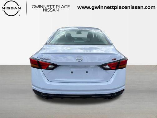 2025 Nissan Altima SR FWD