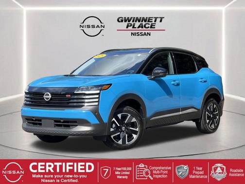 Arctic Ice Blue Metallic/Super Black 2025 Nissan Kicks SR