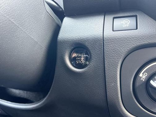 Super Black 2026 Nissan Frontier SV
