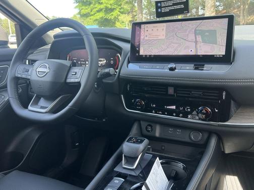 Champagne Silver Metallic 2026 Nissan Rogue Platinum