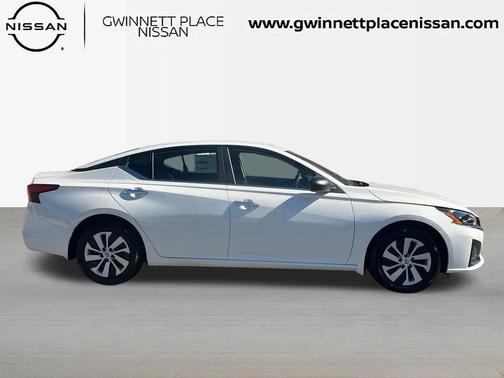 2025 Nissan Altima S FWD