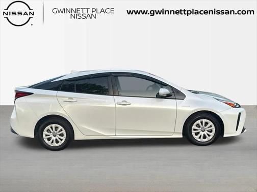 2019 Toyota Prius LE