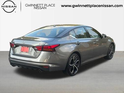 2023 Nissan Altima SR FWD