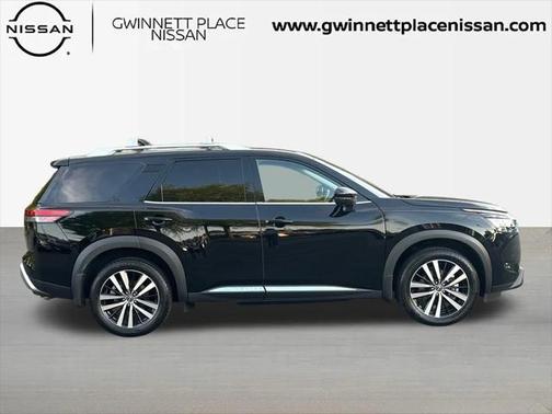 2023 Nissan Pathfinder Platinum 4WD