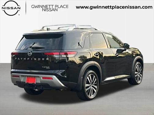 2023 Nissan Pathfinder Platinum 4WD