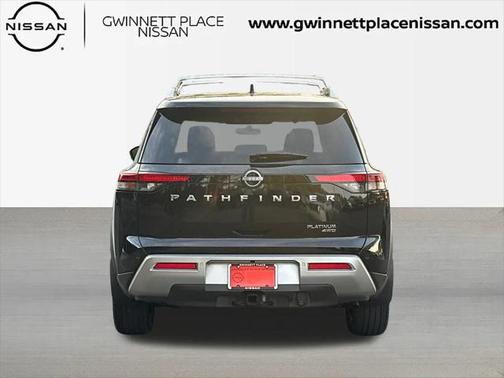 2023 Nissan Pathfinder Platinum 4WD
