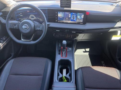 Scarlet Ember Tintcoat 2026 Nissan Kicks SR