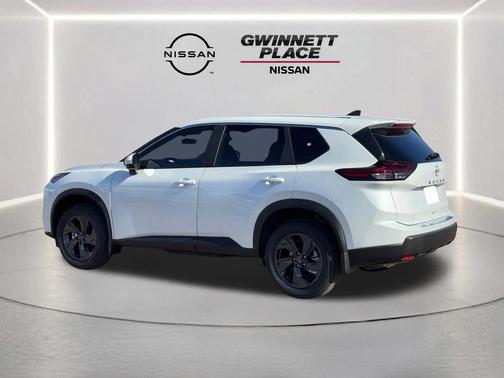 Everest White Pearl Tricoat 2026 Nissan Rogue SV