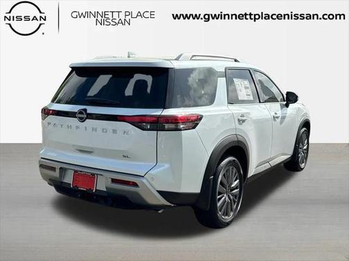 2025 Nissan Pathfinder SL FWD