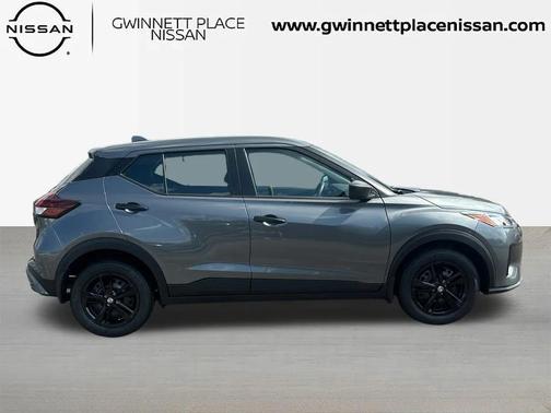 2025 Nissan Kicks S
