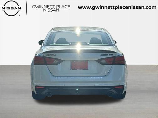 2022 Nissan Altima SR FWD
