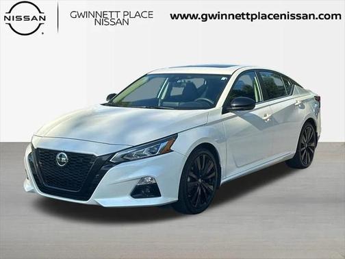 2022 Nissan Altima SR FWD