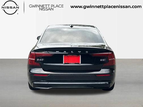 2024 Volvo S60 B5 Core Dark Theme