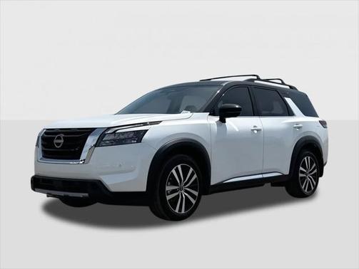 2025 Nissan Pathfinder Platinum FWD