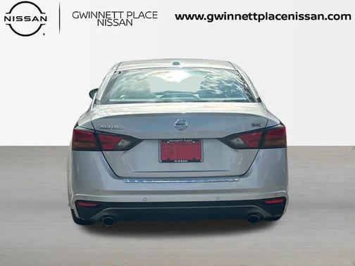 2022 Nissan Altima SR FWD