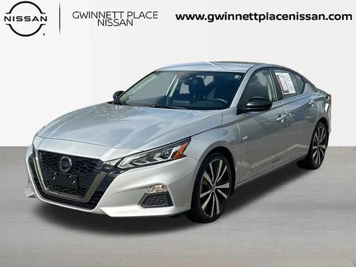 2022 Nissan Altima SR FWD