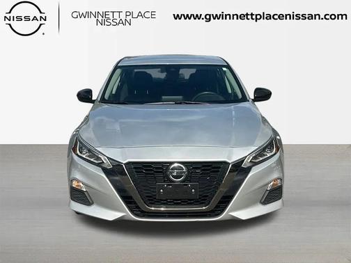 2022 Nissan Altima SR FWD