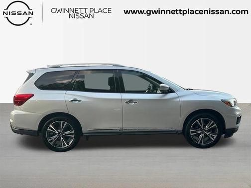 2020 Nissan Pathfinder Platinum 2WD