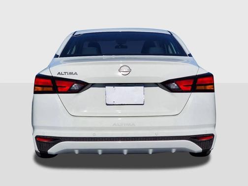 2025 Nissan Altima S FWD