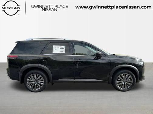 2025 Nissan Pathfinder SL FWD
