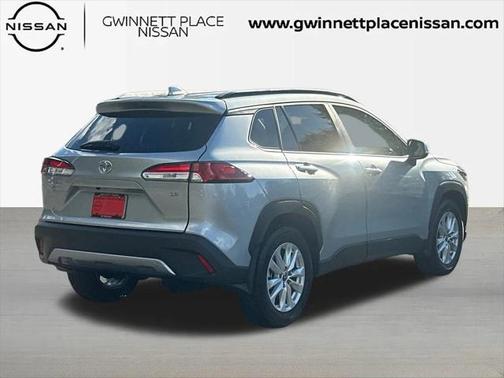 2024 Toyota Corolla Cross LE
