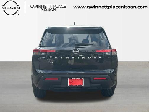 2024 Nissan Pathfinder S FWD