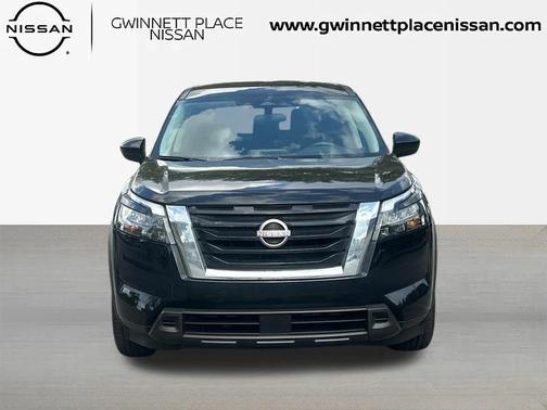 2024 Nissan Pathfinder S FWD