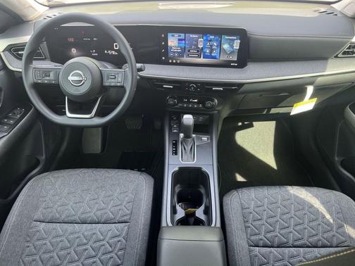 Fresh Powder 2026 Nissan Kicks SV