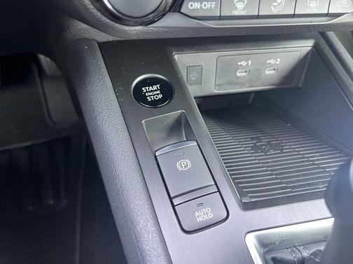 Fresh Powder 2026 Nissan Kicks SV