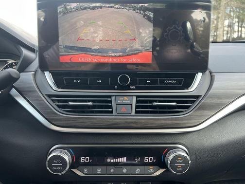 Super Black 2026 Nissan Altima SV FWD