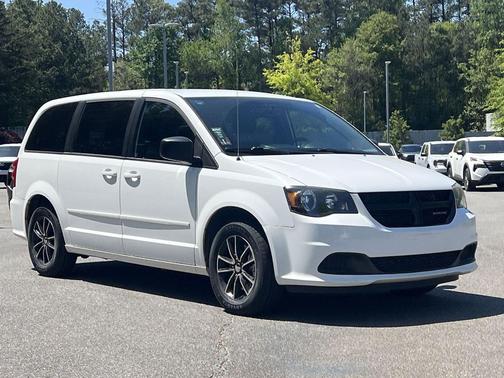 Bright White Clearcoat 2015 Dodge Grand Caravan AVP/SE