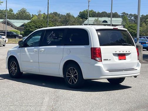 Bright White Clearcoat 2015 Dodge Grand Caravan AVP/SE
