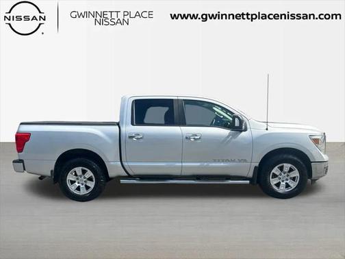 2018 Nissan Titan SV
