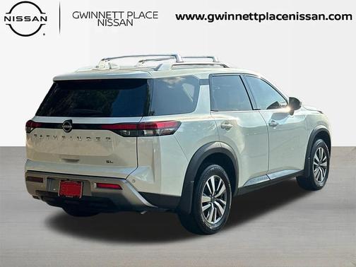 2023 Nissan Pathfinder SL FWD