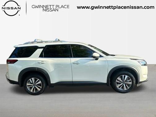 2023 Nissan Pathfinder SL FWD