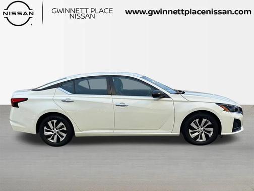 2025 Nissan Altima S FWD