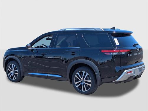 2025 Nissan Pathfinder Platinum FWD