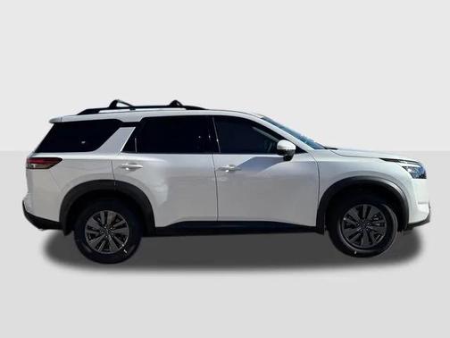 2025 Nissan Pathfinder SV FWD