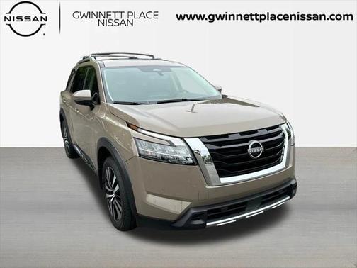 2024 Nissan Pathfinder Platinum FWD